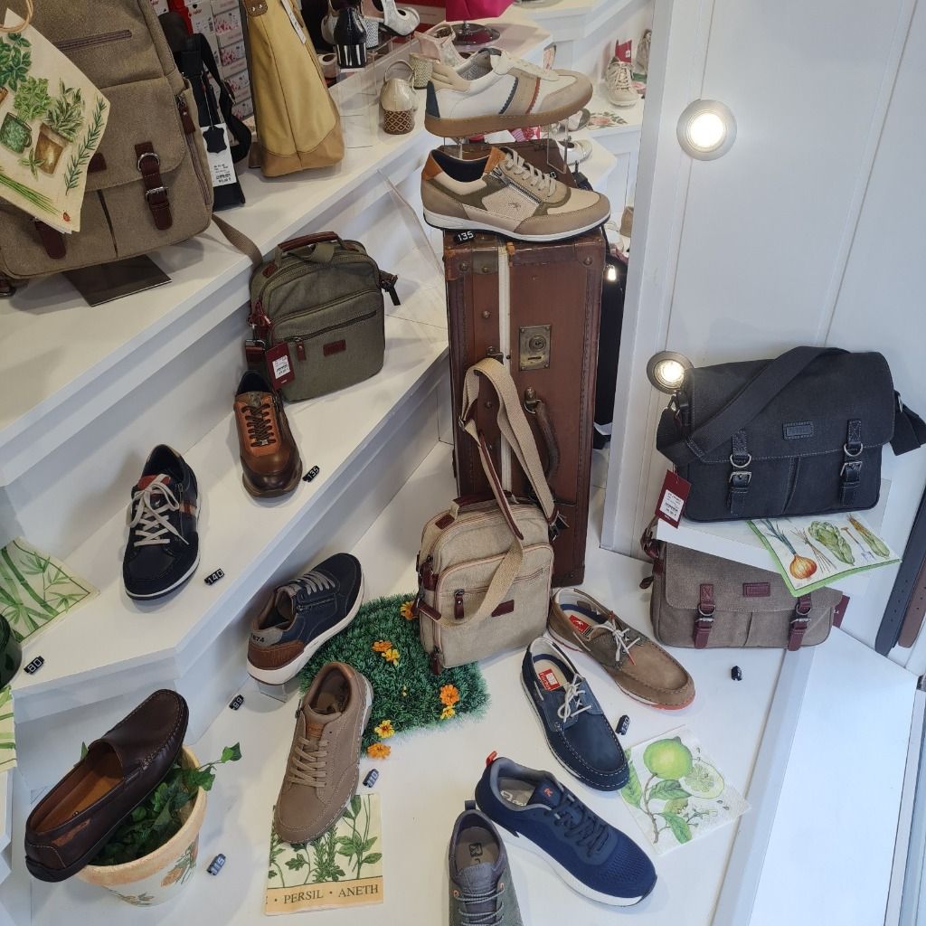 vitrine_mai_22.jpg
