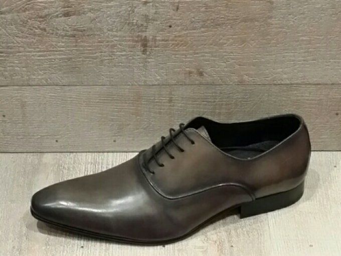 Brett&Sons_3896_Gris