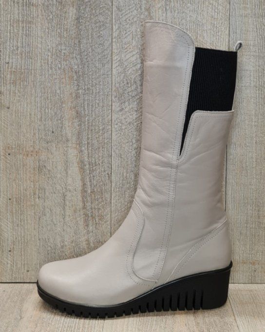 PedroTores-2008-Gris